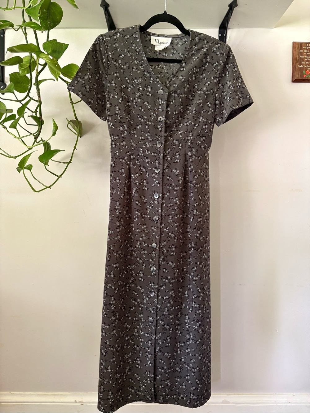 Gray Floral Button-Front Midi Dress
